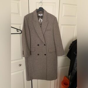 Mango. Woman. Winter coat. Size L. New with tag.